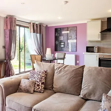 Wild Oats 6 - Yellowtop Country Park - Hot Tub - Yorkshire Villa York