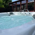 Wild Oats 6 - Yellowtop Country Park - Hot Tub - Yorkshire