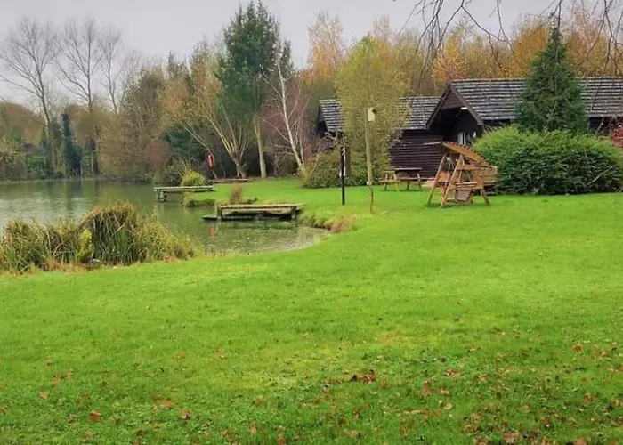 Wild Oats 6 - Yellowtop Country Park - Hot Tub - Yorkshire *